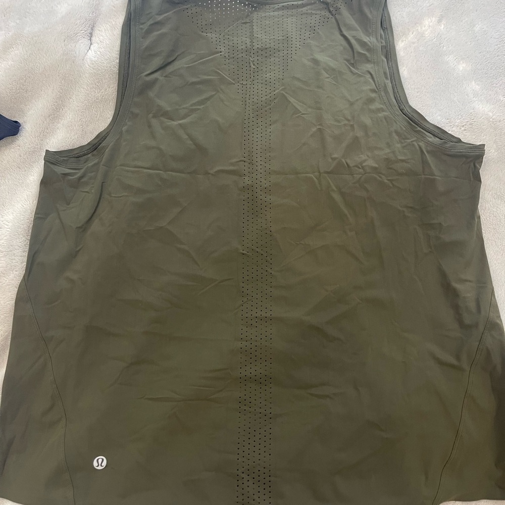 Lululemon sculpt tank top in olive green. Size 12/ Large